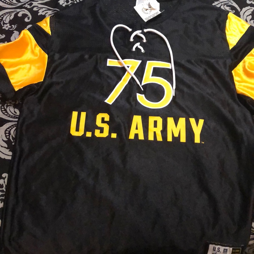 Vs pink Army Jersey